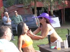 Grosser schwanz, Blasen, Gruppensex, Latina, Milf, Orgasmus