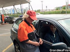 Opa, Omie, Rijpe lesbienne, Orgie, Buiten, Openbaar, Tiener, Trio