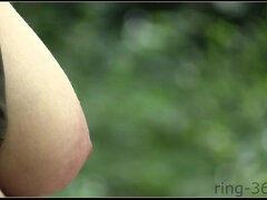 Velké kozy, Brunetka, Exhibicionisti, Mamina, Přírodní prsa, Venku, Na veřejnosti, Kozičky