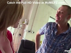 Velké péro, Velké kozy, Kuřba, Dávení penisem, Na pejska, Prstění, Masturbace, Punčochy