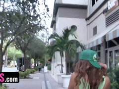 18 jahre, Kehlenfick, Handjob, Hd, Lecken, Orgie, Party, Muschi