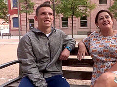 아마추어, 오랄섹스, 흑갈색 머리, 약간 뚱뚱한, 사정 샷, 밀프, 현실, 스페인어