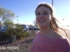 Bionda, Da dietro, Prima volta, Sfavillanti, Hd, Punto di vista pov, Rasata, Ragazza