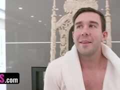 Amateur, Corridas, Penetracion con dedos, Grupo, Lamidas, Orgía, Flaco, Trio