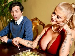 Bisexuální, Blondýna, Kuřba, Přichyceni, Honění, Líbání, Výprask, Švédská rojka