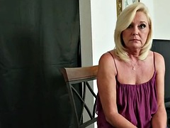 Leie, In den arsch, Blondine, Blasen, Spermaladung, Nippel, Piercing, Pov