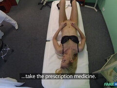 Amateur, Médecin, En levrette, Branlette thaïlandaise, Bureau, Pov, Uniforme, Voyeur