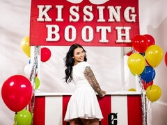 Brunetka, Palcówka, Całować, Bielizna, Masturbacja, Ogolona, Odpędzanie, Cycki