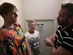 큰 음경, 큰 가슴, 쿠거, 하드코어, 면도된, 잡년, 빨아들이는, 젖가슴