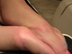 Leie, Bad, Freundin, Masturbation, Muschi, Rasiert, Abendanzug, Titten