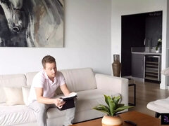 Grosser arsch, Blondine, Hundestellung, Aufs gesicht abspritzen, Hd, Milf, Monster, Muschi