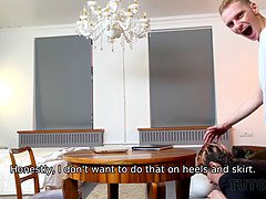 Oudere vrouw, Hondjeshouding, Hd, Rijpe lesbienne, Moeder die ik wil neuken, Moeder, Kort haar, Lerarin