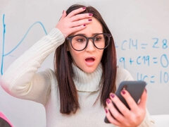 アナル, フェラチオ, 茶髪の, 手コキする, ストリッピング, ティーン