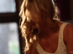 Zoey Taylor: Timing Her Striptease