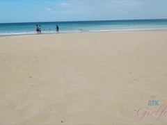 Plage, Bikini, Papa, Doigter, Petite amie, Pov, Rasée, Maigrichonne