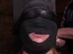 Bdsm, Černé, Blondýna, Brutální, Ponížení, Kůže, Vyholené, Běhna