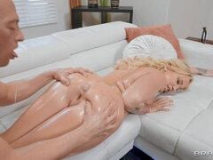 Stor stjärt, Stor kuk, Stora tuttar, Blondin, Avsugning, Doggystyle, Milf