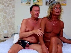 Анальный секс, Жопа, Большая жопа, Минет, Британки, Трансы, Курящие