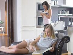 Dormitorio, Rubia, Hd, Besar, Lesbiana, Lamidas, Coño, Ruso