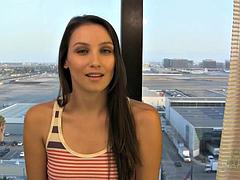 Amateur, Chica, Morena, Novia, Hotel, Masturbación, Pov, Público