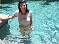 Крупный план, Экстремальный секс, Фетиш, Фут фетиш, Оргазм, На публике, Соло, Игрушки