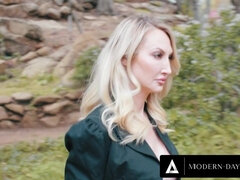 Hot MILF Disciplines Amateur Burglar With Lesbian Sex - Indica monroe