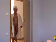 Tekintélyes didik, Szőke, Kőkemény, Pornósztárok, Valóság, Hármas