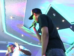 Ubrani, Hardcore, Wielorasowy, Lesbijka, Orgia, Pornstars, Satyna, Swingers