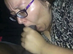 Sucer une bite, Brunette brune, Branlette thaïlandaise, Indienne, Interracial