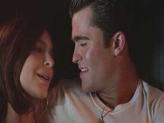 아메리카인, 흑갈색 머리, 자동차, 연예인, 빼빼한, 소프트코어, 매춘부