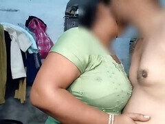 18 éves, Anális szex, Seggről a szájra, Néni, Testes gyönyörű hölgy, Szájba élvezés, Ujjazás, Indiai