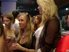 Kisbaba, Eszetlen, Erotikus, Csoport, Kézimunka, Orgia, Buli, Begyek