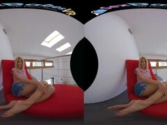 18 anni, Bionda, Da dietro, Hardcore, Piccola, Punto di vista pov, Rasata, Tette