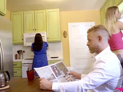 금발의, 오랄섹스, 크림파이, 사정 샷, 딸, 음경, 조그마한, 젖가슴