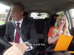 Velké kozy, Blondýna, Na pejska, Evropské, Výprask, Přírodní prsa, Pička, Tetování