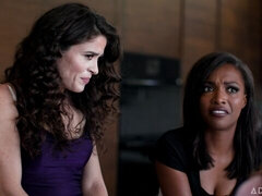 Tyłek, Duży kutas, Obciąganie, Brunetka, Styl na pieska, Naturalne cycki, Nastolatki, Cycki