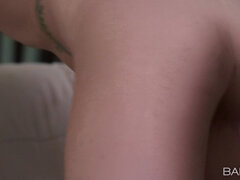 Lizanie dupy, Brunetka, Lesbijka, Naturalne cycki, Na wolnym powietrzu, Pirsing, Cipka, Cycki