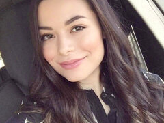 Miranda Cosgrove jerk off contest