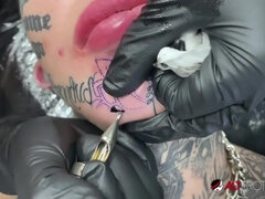 Australian Bombshell Gets A New Chin Tattoo - Amber Luke