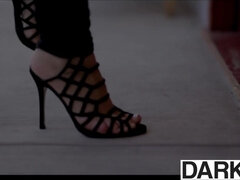 Rondborstig, Stel, Hondjeshouding, Kokhalzen, Interraciaal, Natuurlijke tieten, Tiener, Tieten likken