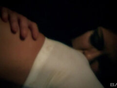 18 éves, Szőke, Gesztenyebarna, Ondó fröcskölés, Arcra élvezés, Négyes, Tini