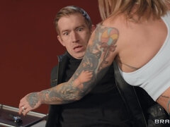 Kotě, Velký zadek, Velké péro, Velké kozy, Kuřba, Prsatá, Péro, Hd