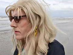 Amatör, Strand, Nederländsk, Underkläder, Mogen, Offentlig, Shemale, Tuttar