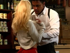 Anál, Blondína, Kuřba, Striekanie semena, Péro, Hardcore, Kozičky