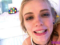 Stor røv, Stor pik, Pik sutte, Brunette, Komme i munden, Sædskud, Lille kvinde, Røv slikning