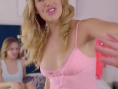 Grosse bite, Tromperie, Éjaculation interne, Femelle, Branlette thaïlandaise, Fait maison, Masturbation, Pov