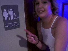 Amatööri, Perse, Vessa, Blondi, Pariskunta, Syväkurkku, Takaapäin, Julkinen