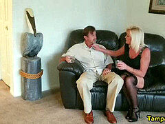 素人, フェラチオ, イく瞬間, 顔射, 自家製, 淫乱熟女, ストッキング