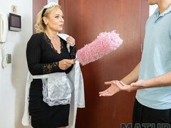 Velký zadek, Velké péro, Blondýna, Kuřba, Na pejska, Dospělé, Krátké vlasy