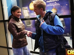 Stor stjärt, Stor kuk, Stora tuttar, Brunett, Doggystyle, Flexibel, Mager, Tonåring